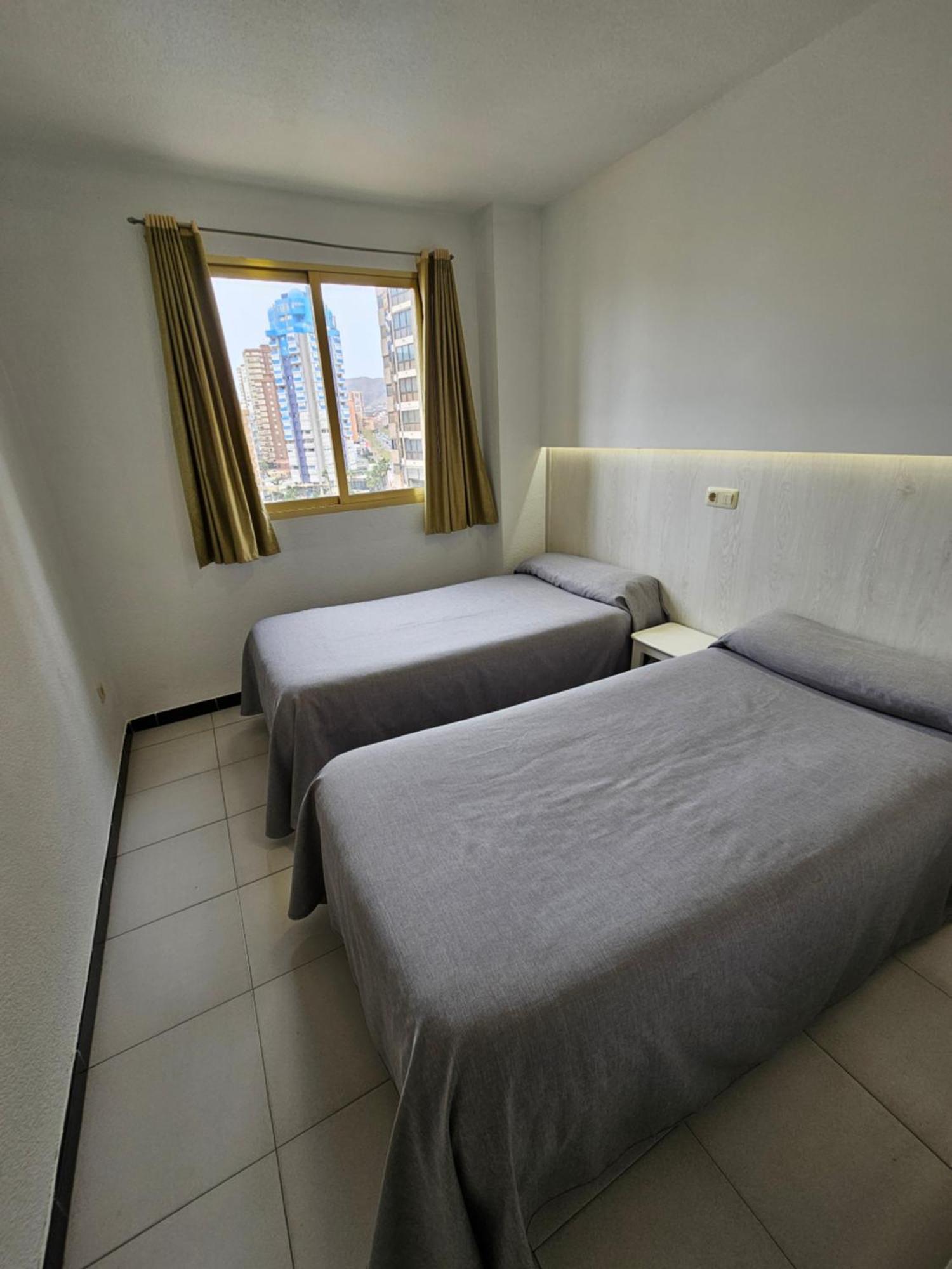 Apartamentos Maria Victoria Benidorm Exteriör bild