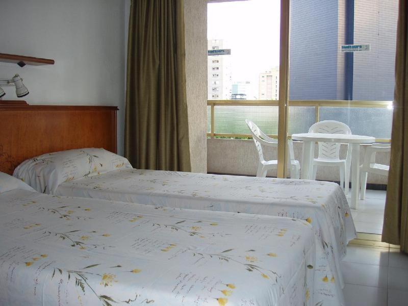Apartamentos Maria Victoria Benidorm Rum bild