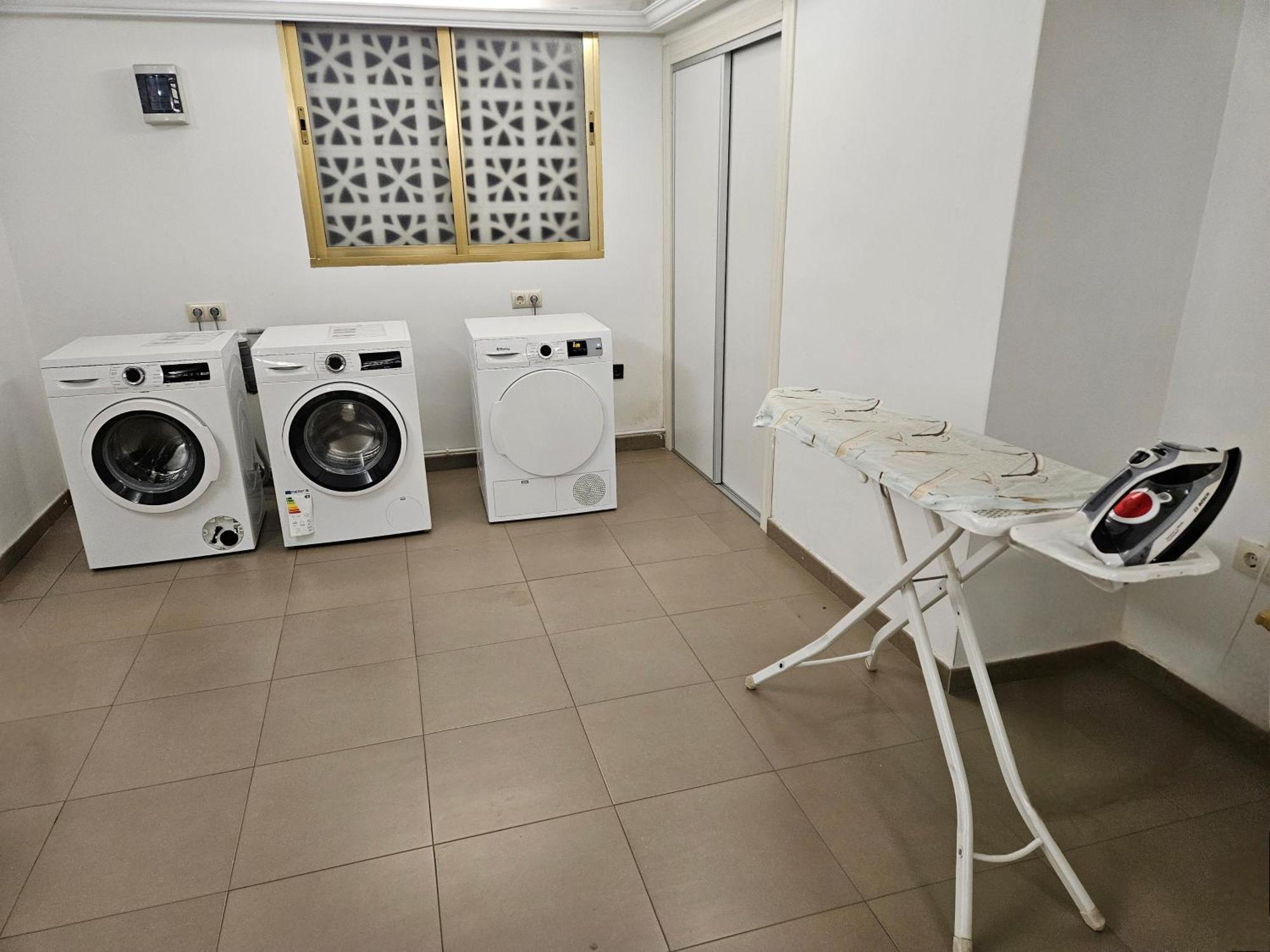 Apartamentos Maria Victoria Benidorm Exteriör bild