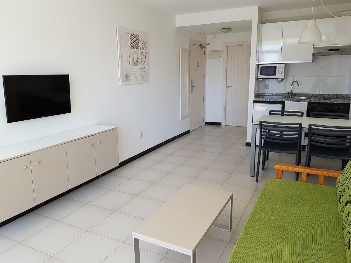 Apartamentos Maria Victoria Benidorm Exteriör bild
